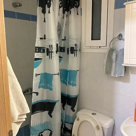 Cosy With Easy Parking 公寓 拉里萨